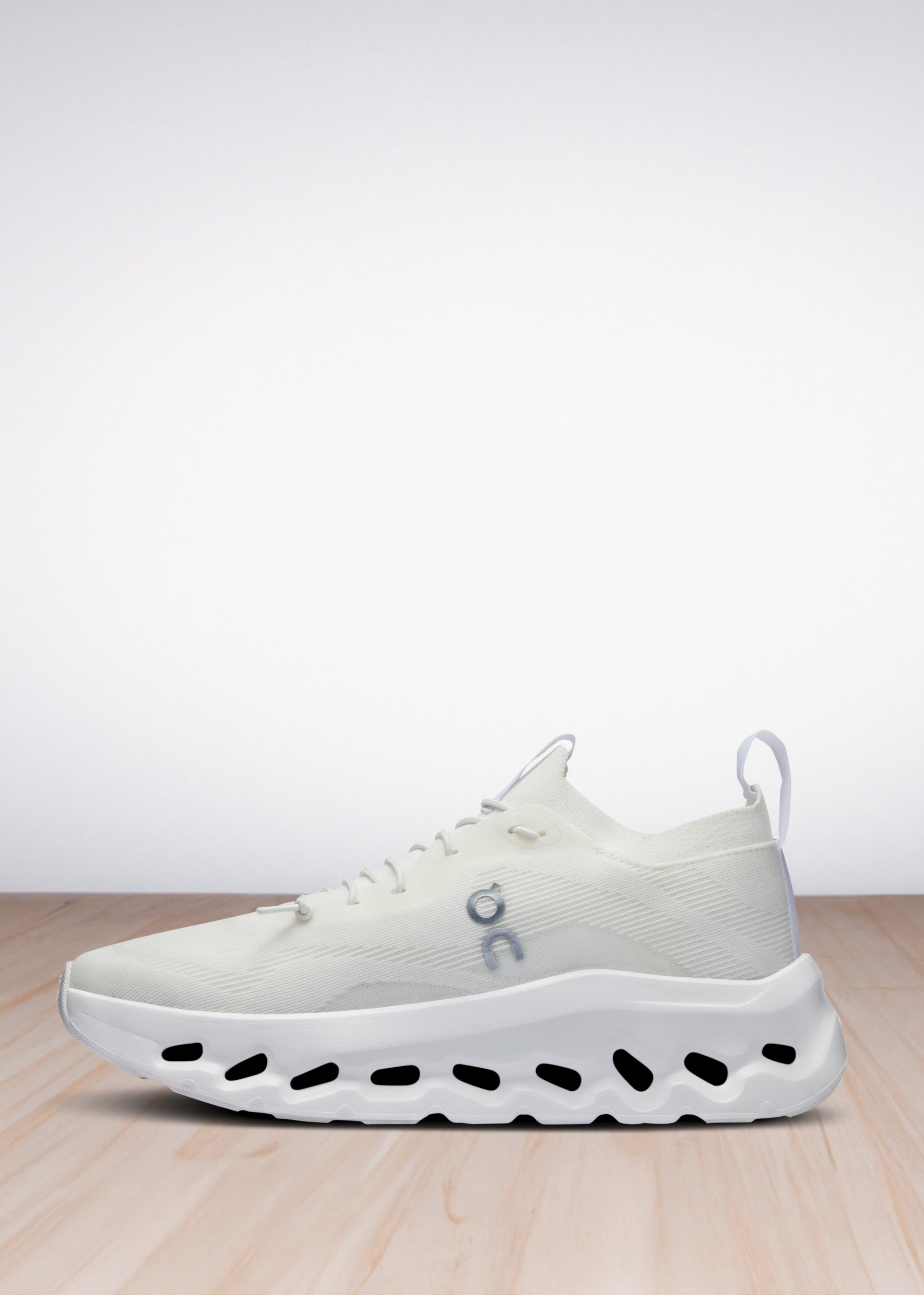 Cloud X Loewe