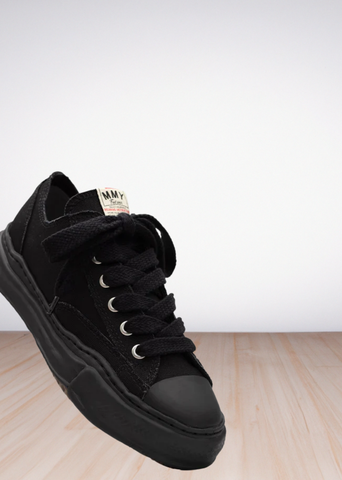 Yasuhiro Hank Canvas Black