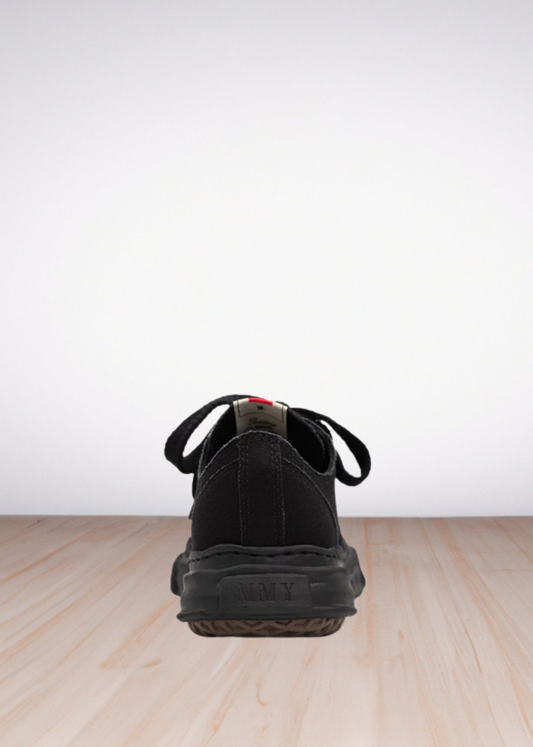 Yasuhiro Hank Canvas Black