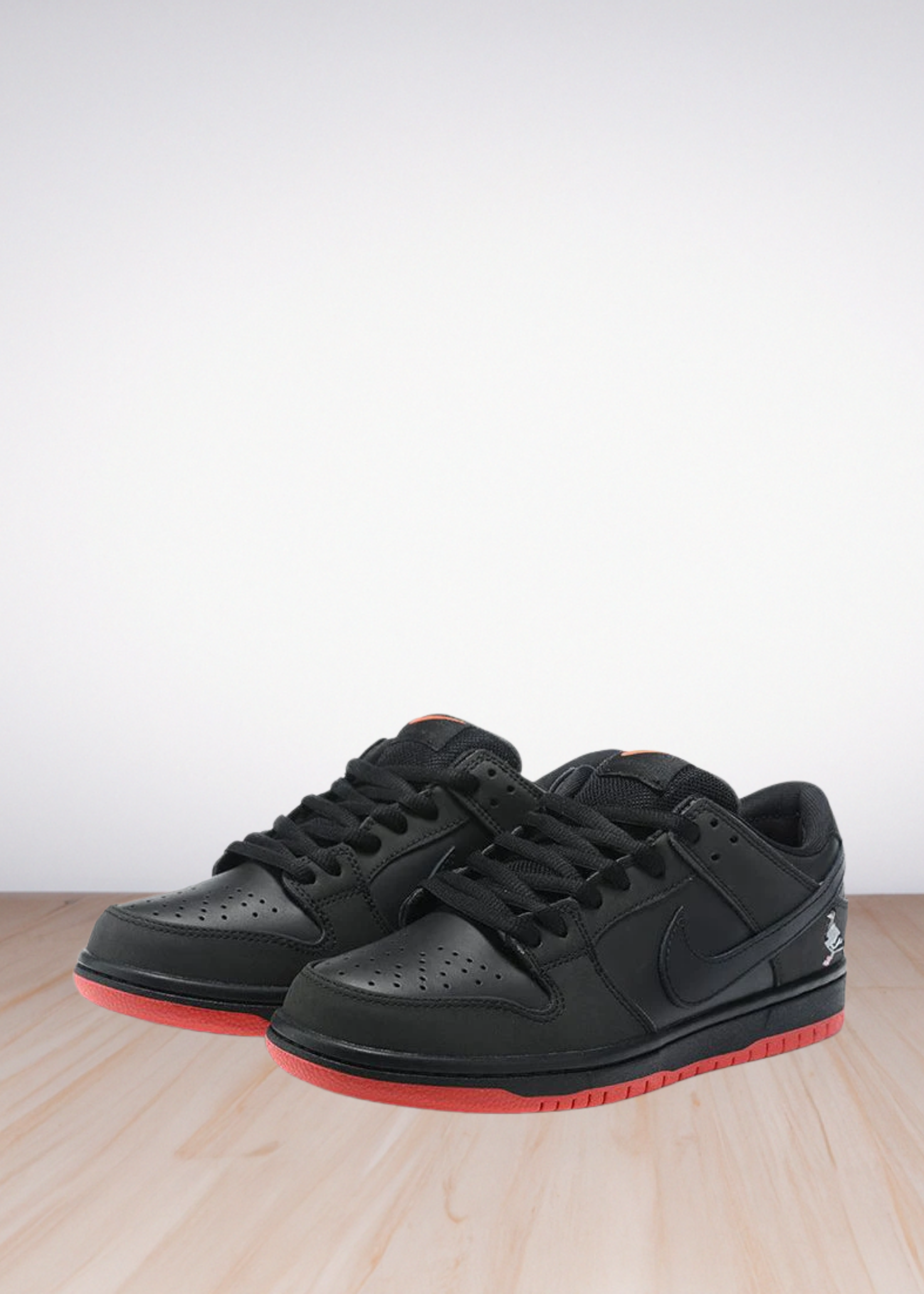 Dunk Low SB Black Pigeon