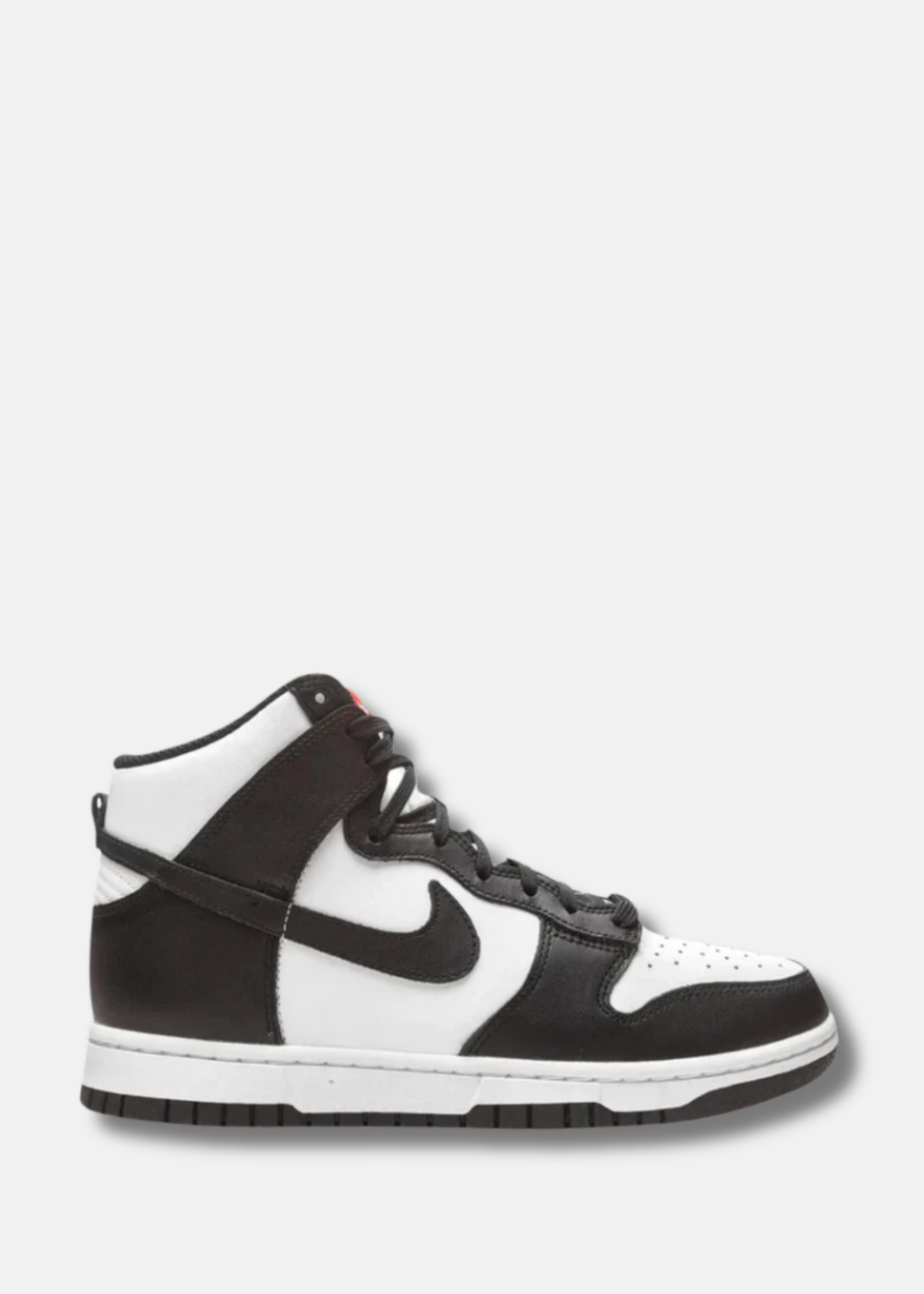 Dunk High retro White Black sneakers