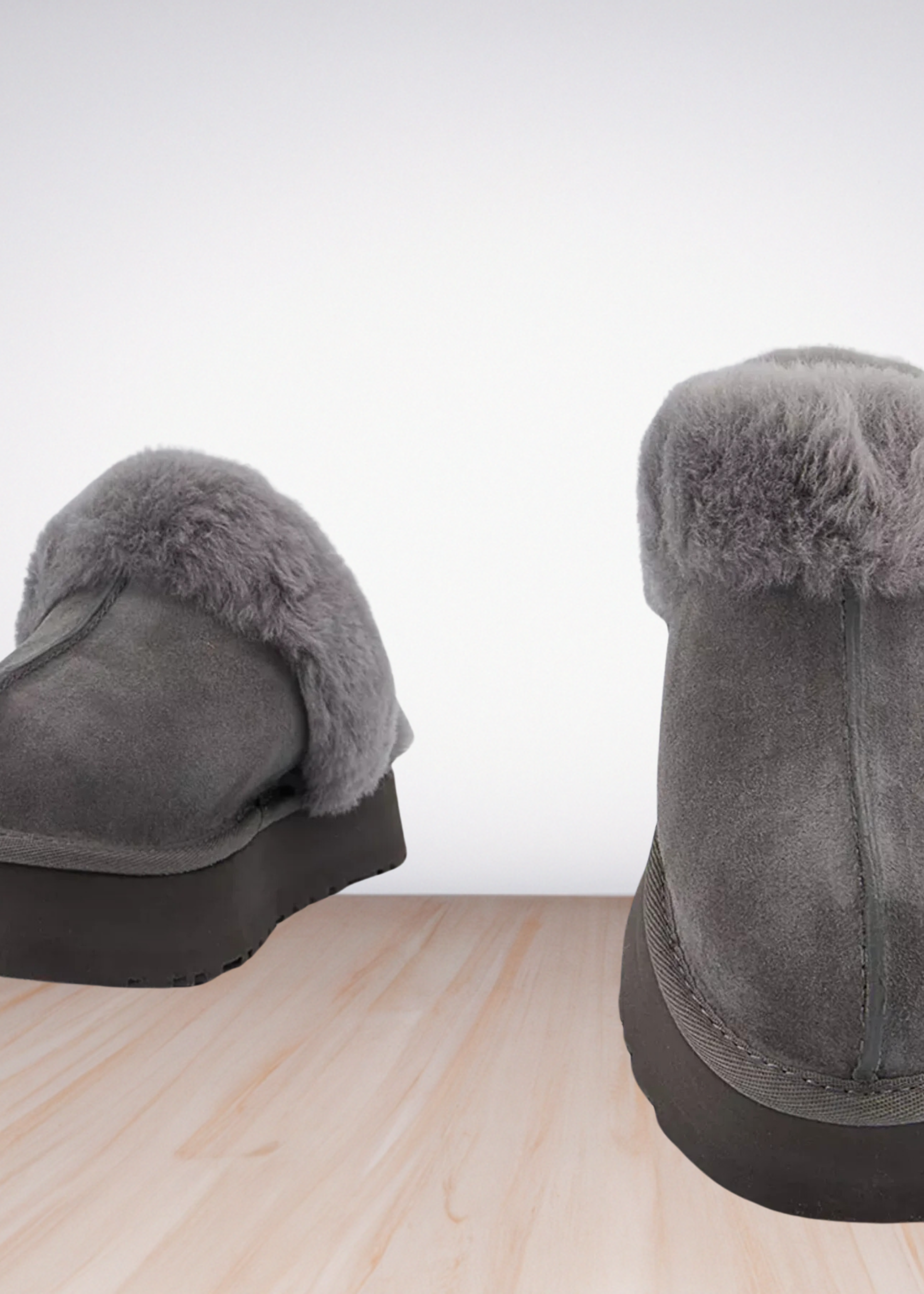 Disquette shearling platform slippers