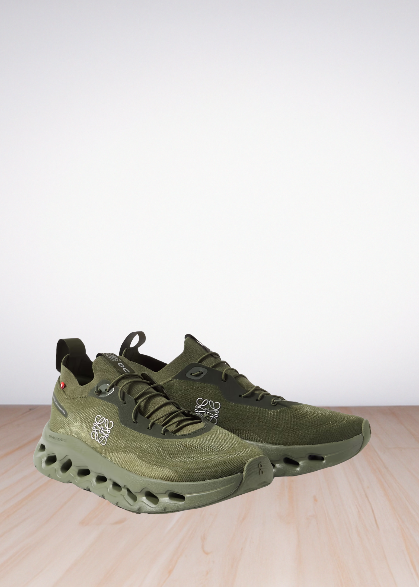 Cloud X Loewe