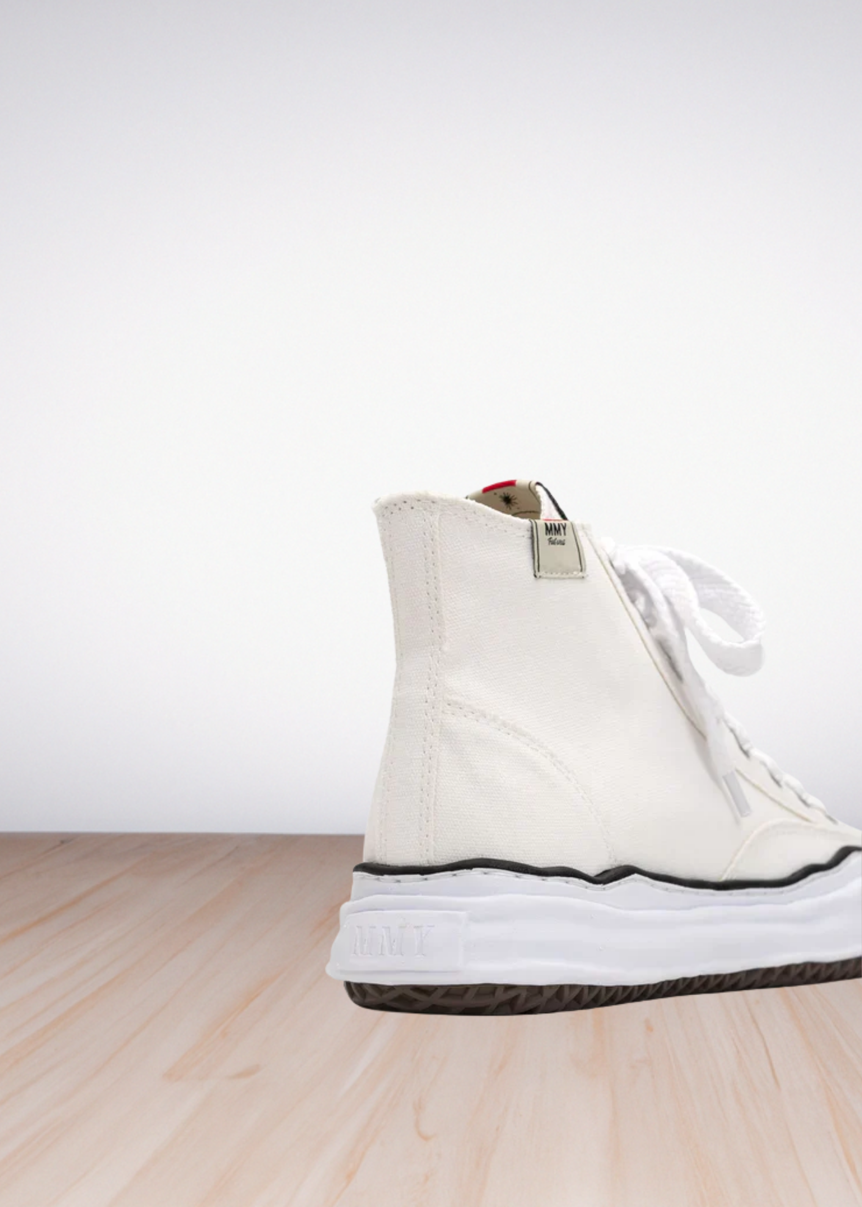 Yasuhiro Hank Canvas High white