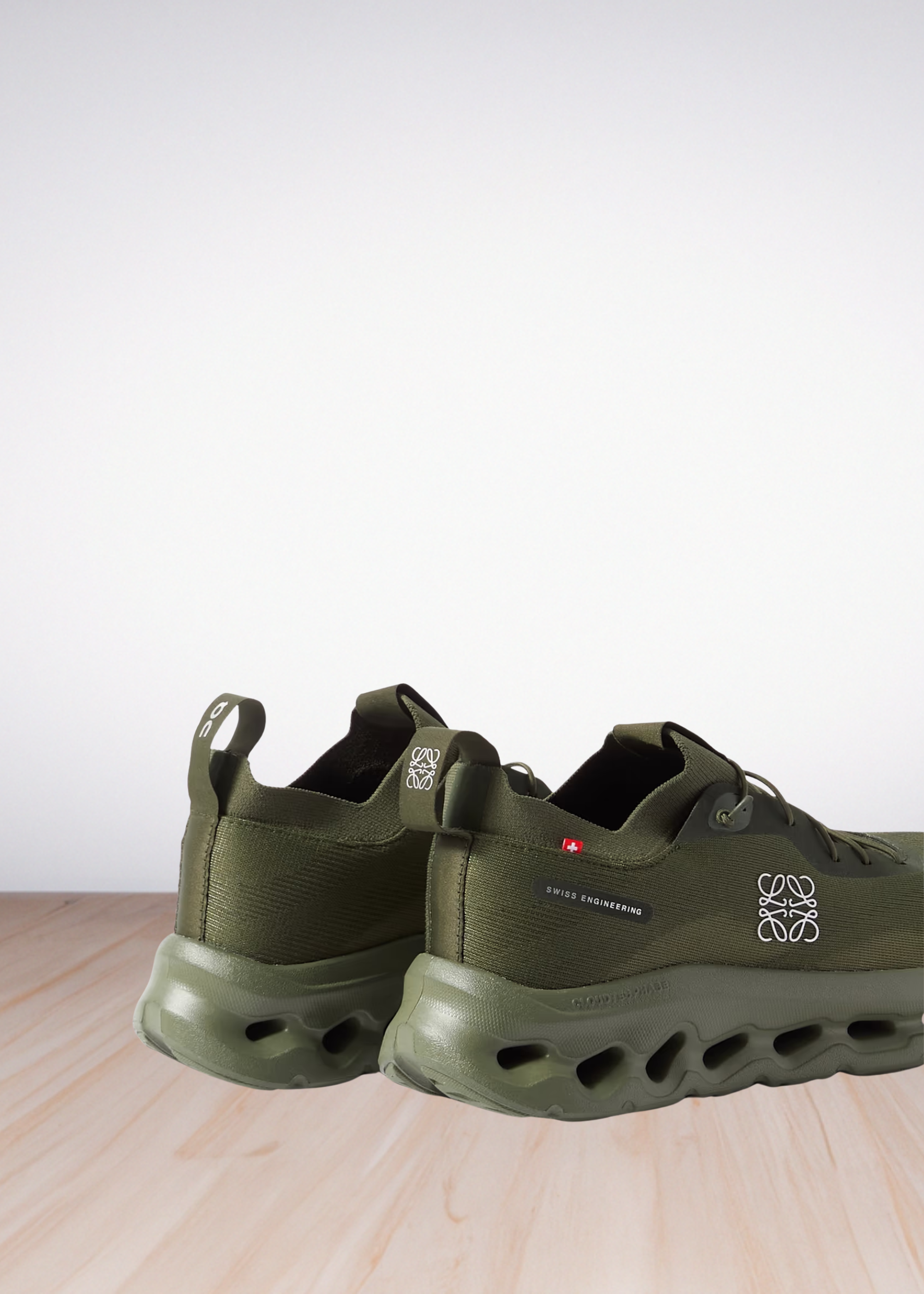 Cloud X Loewe