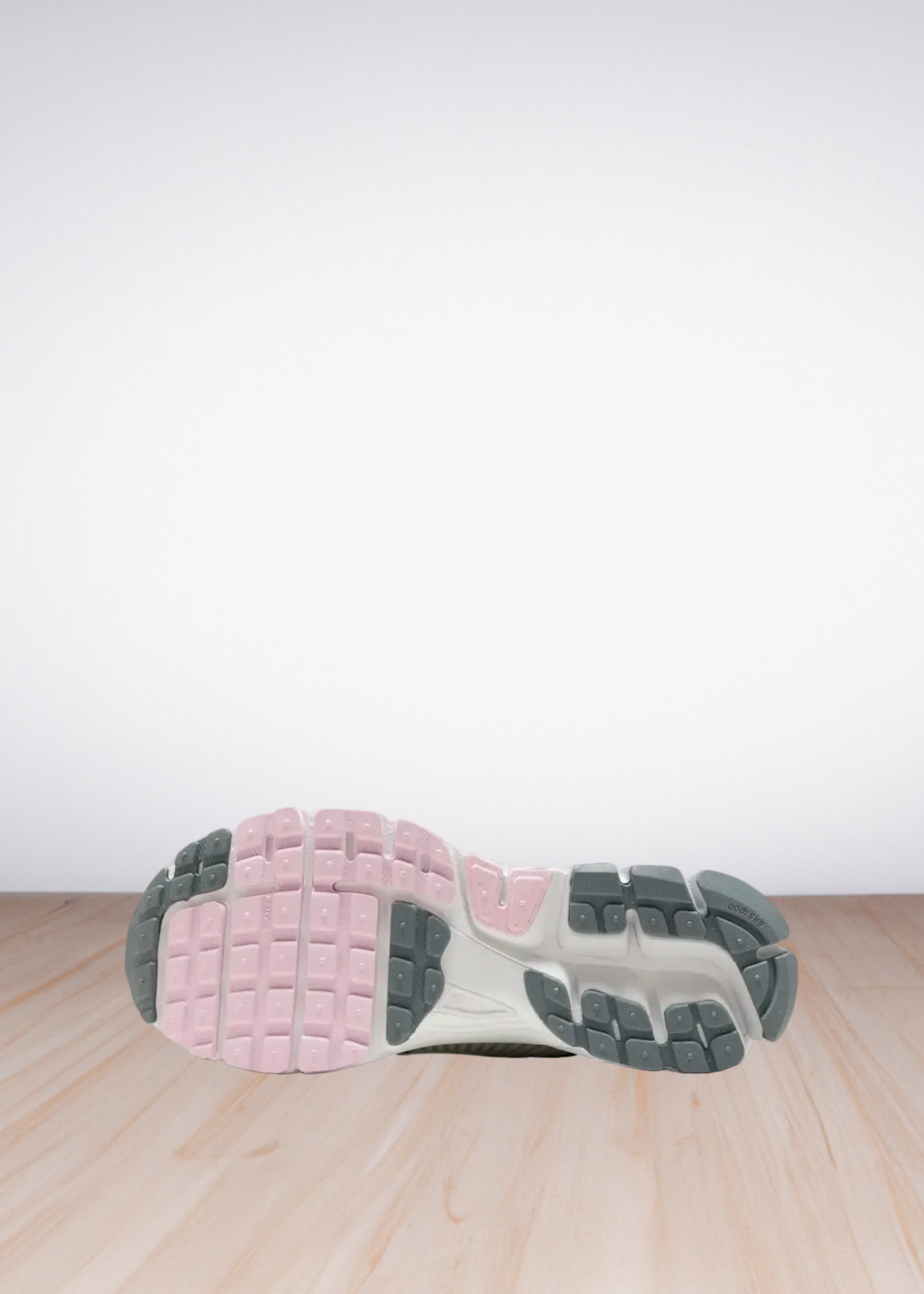 Zoom Vomero 5 White Pink