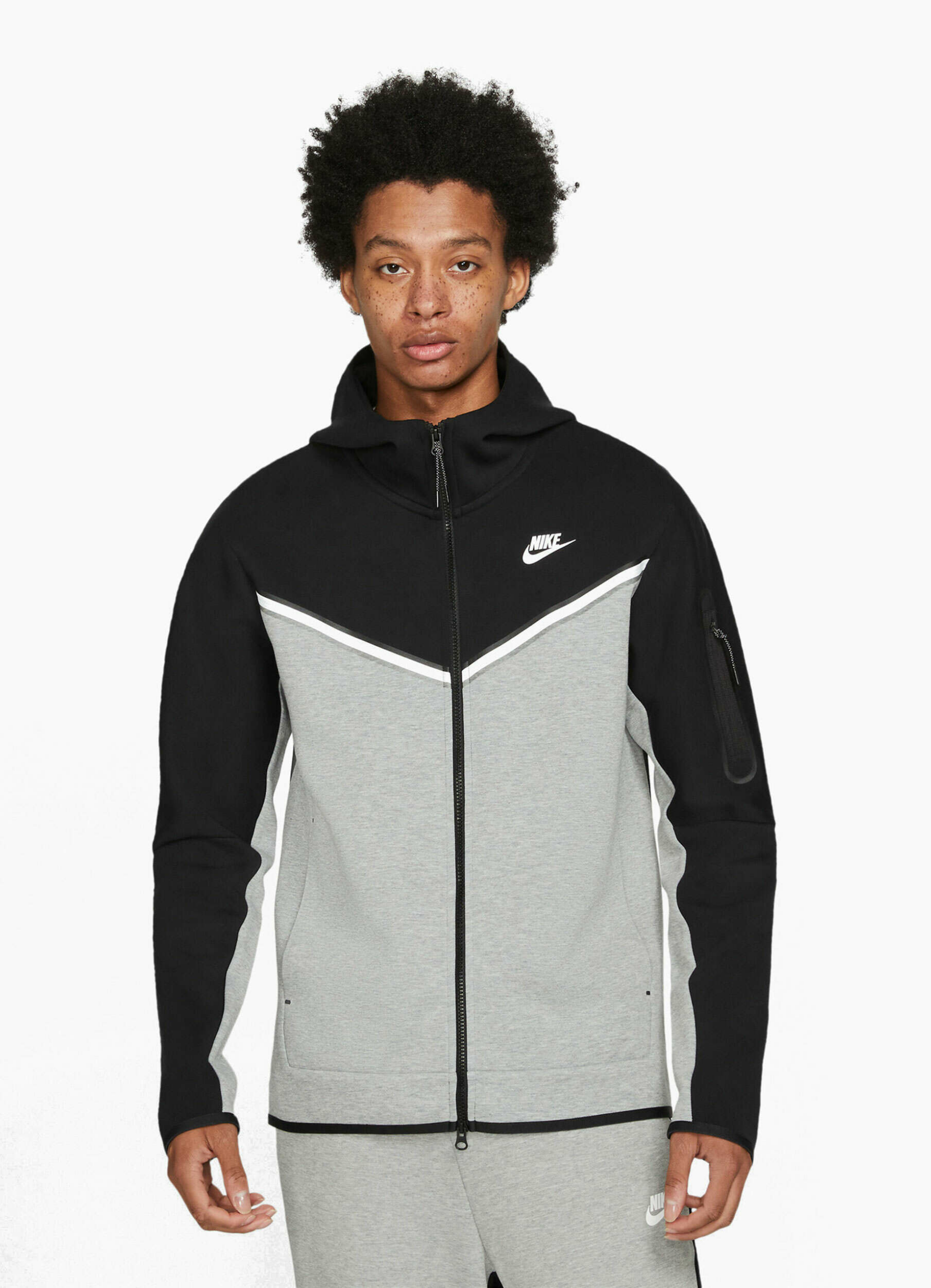 חליפת נייק טק – Nike Tech Tracksuit Black Gray