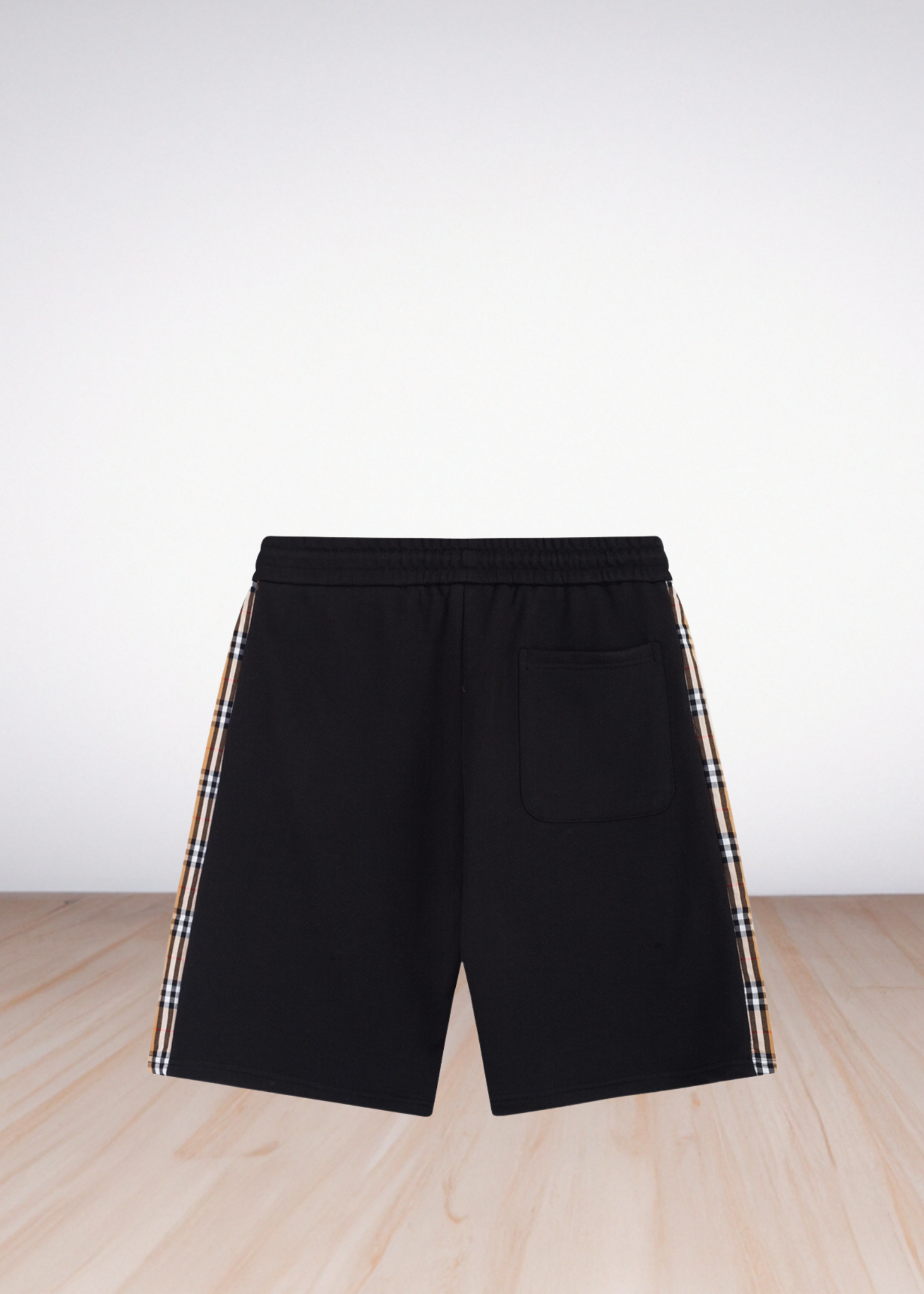 ברברי שורט צבע שחור Checkford Shorts