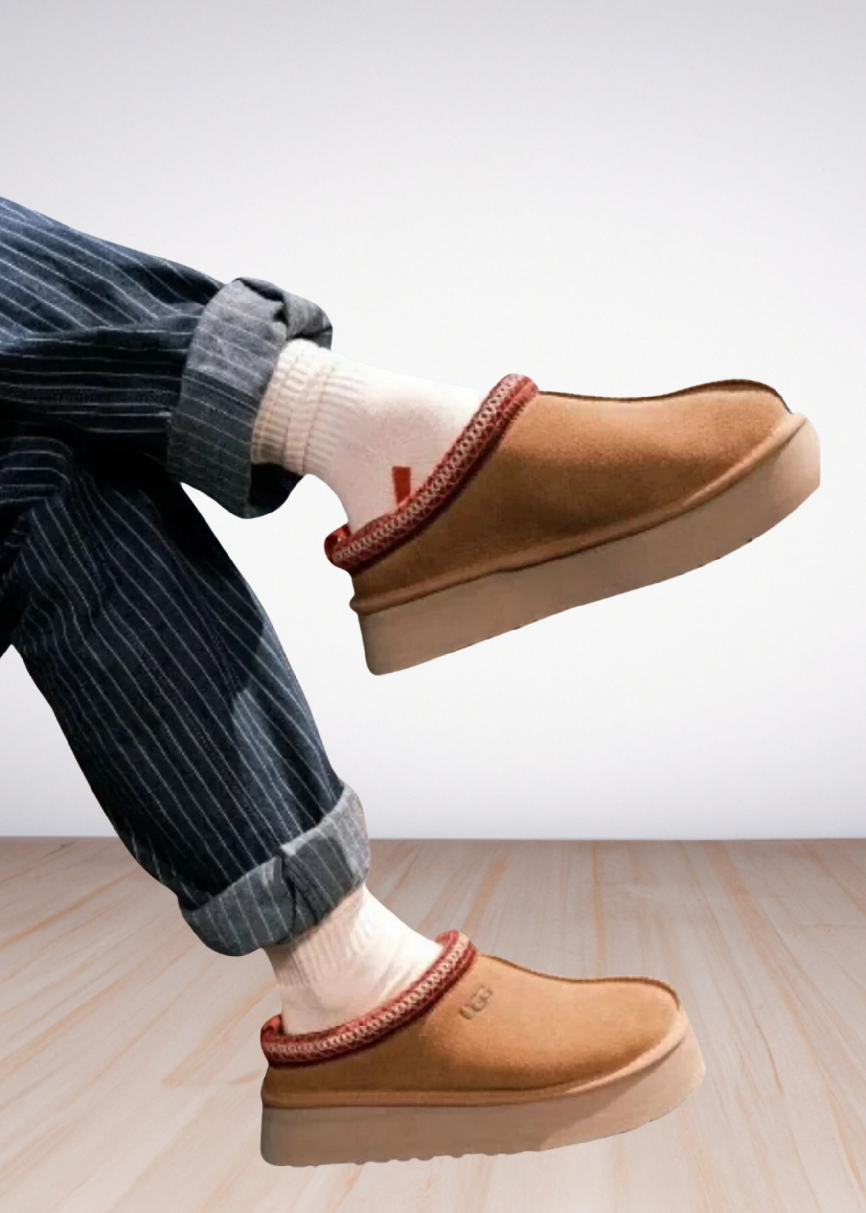 Tazz UGG Classic Mini