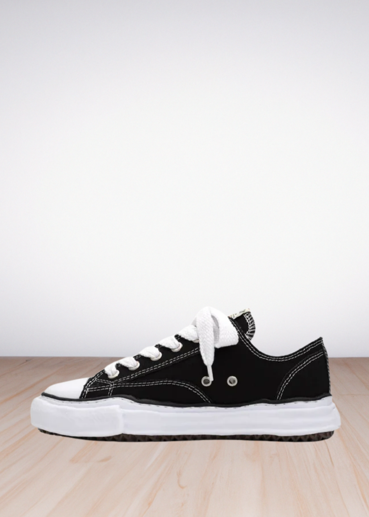 Yasuhiro Peterson Canvas Low Black White