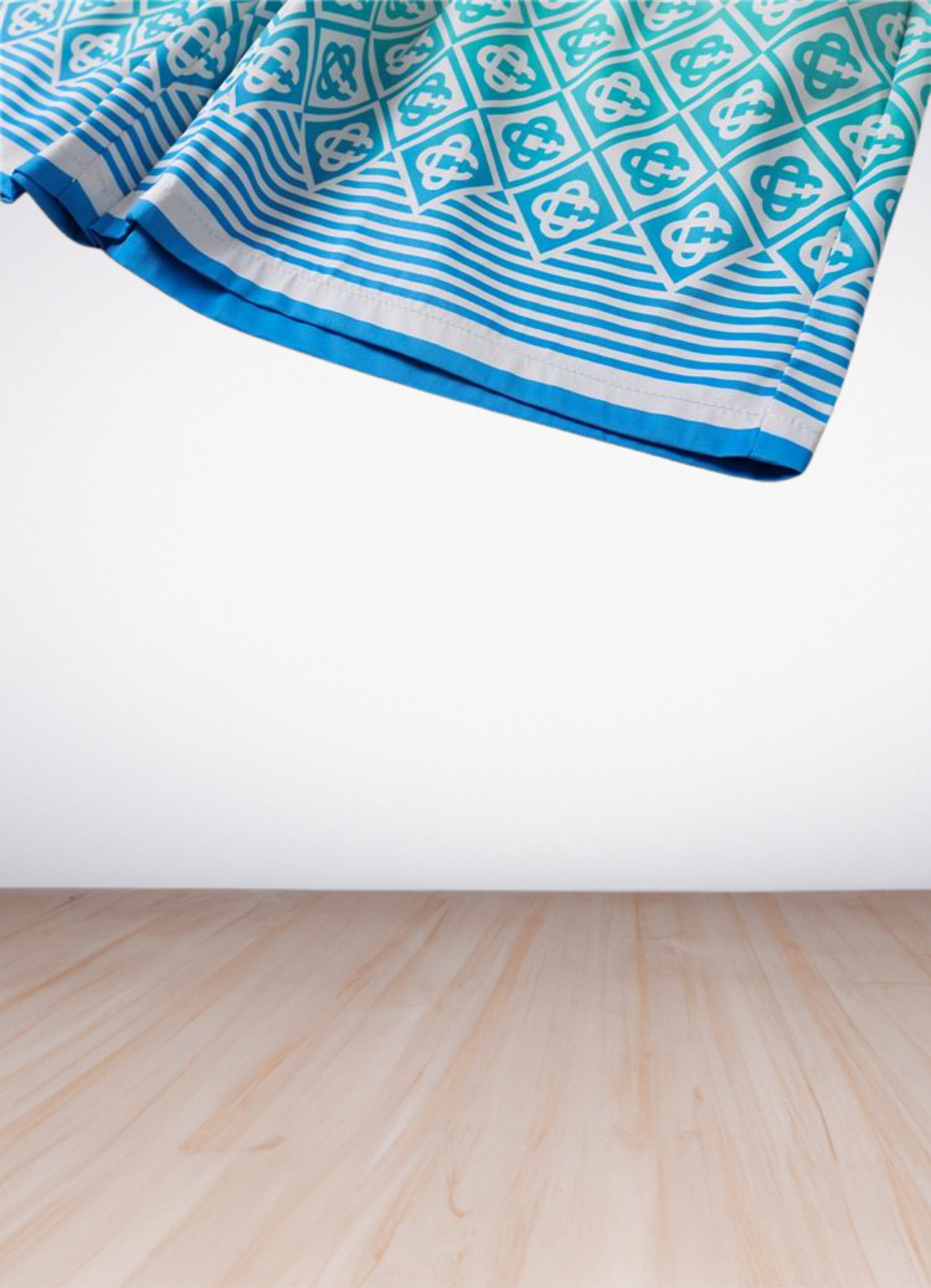 Gradient Monogram deck shorts בגד ים