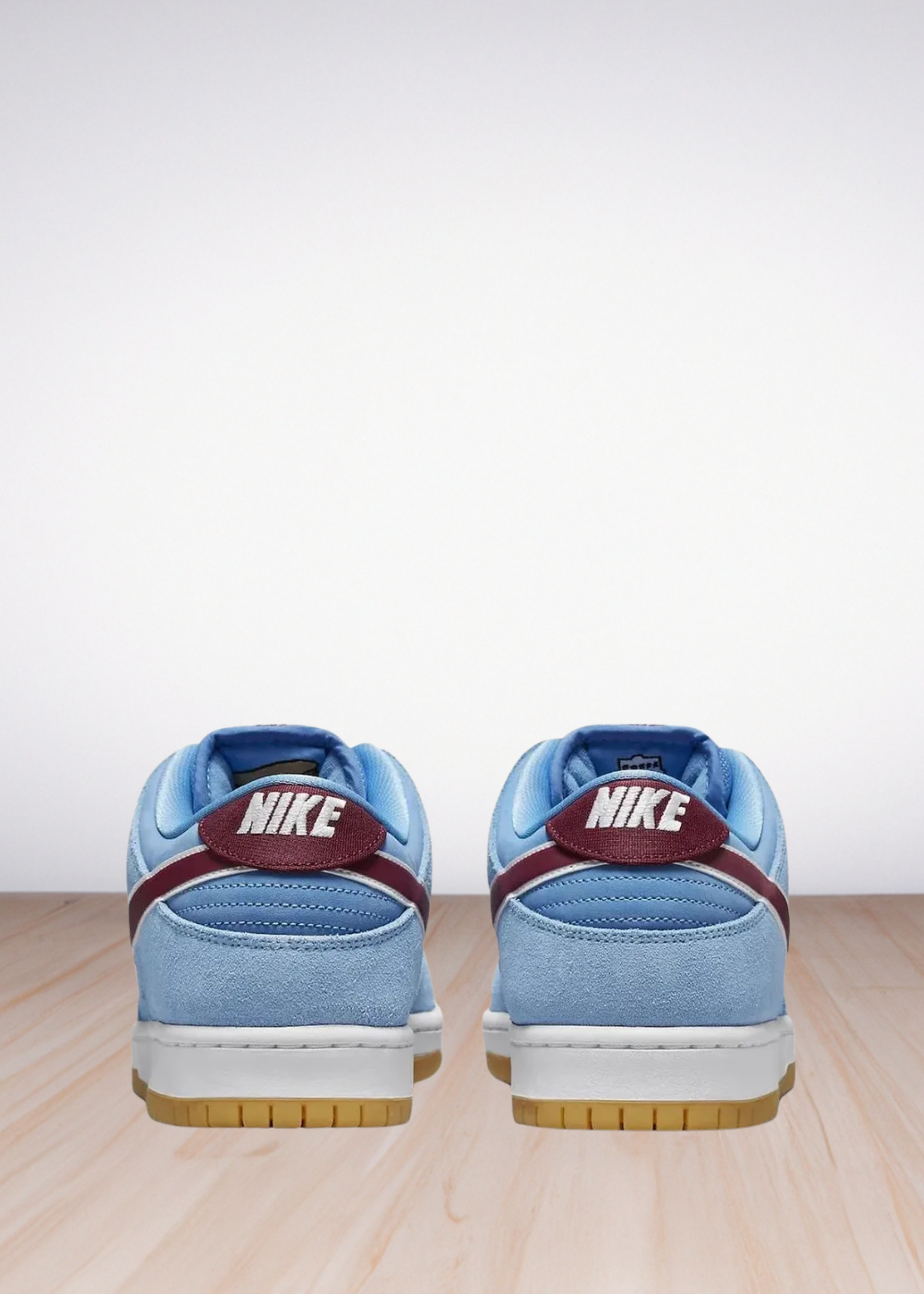 Dunk Low SB Phillies