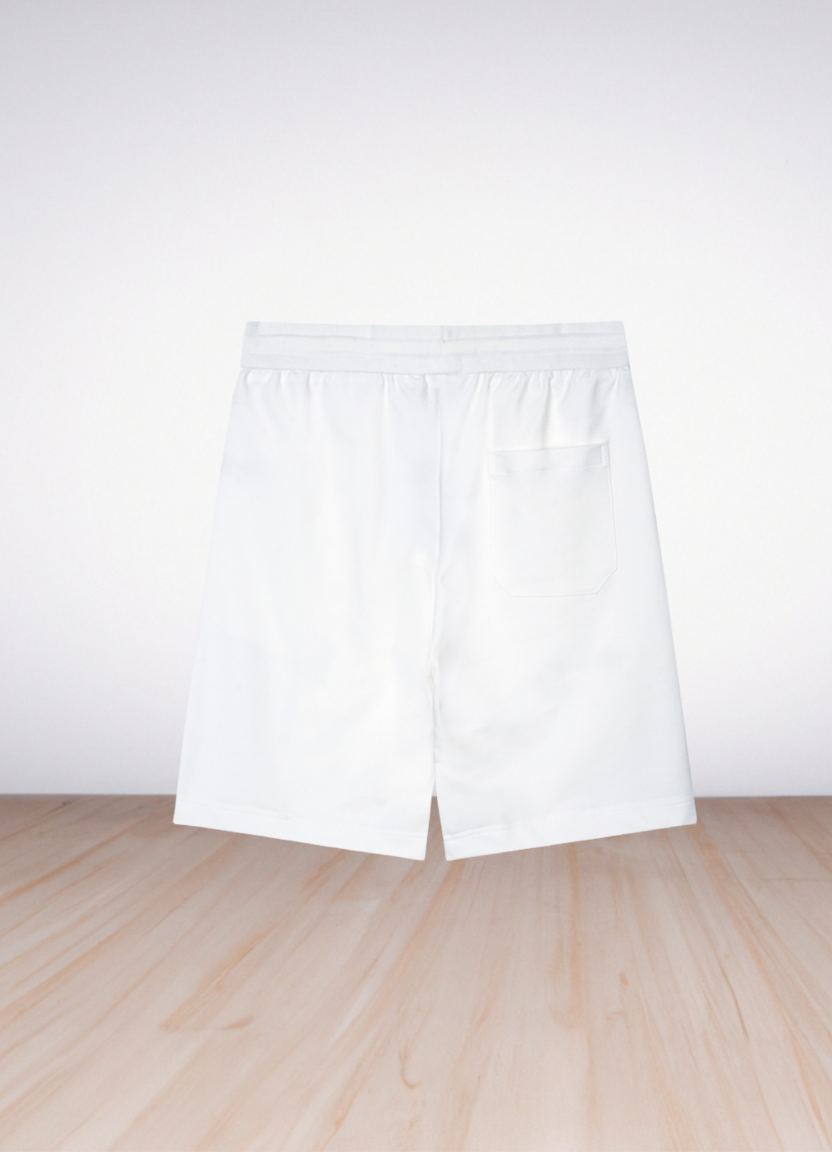 מכנסי שורטס Casablanca בצבע לבן עם רקמת ורד