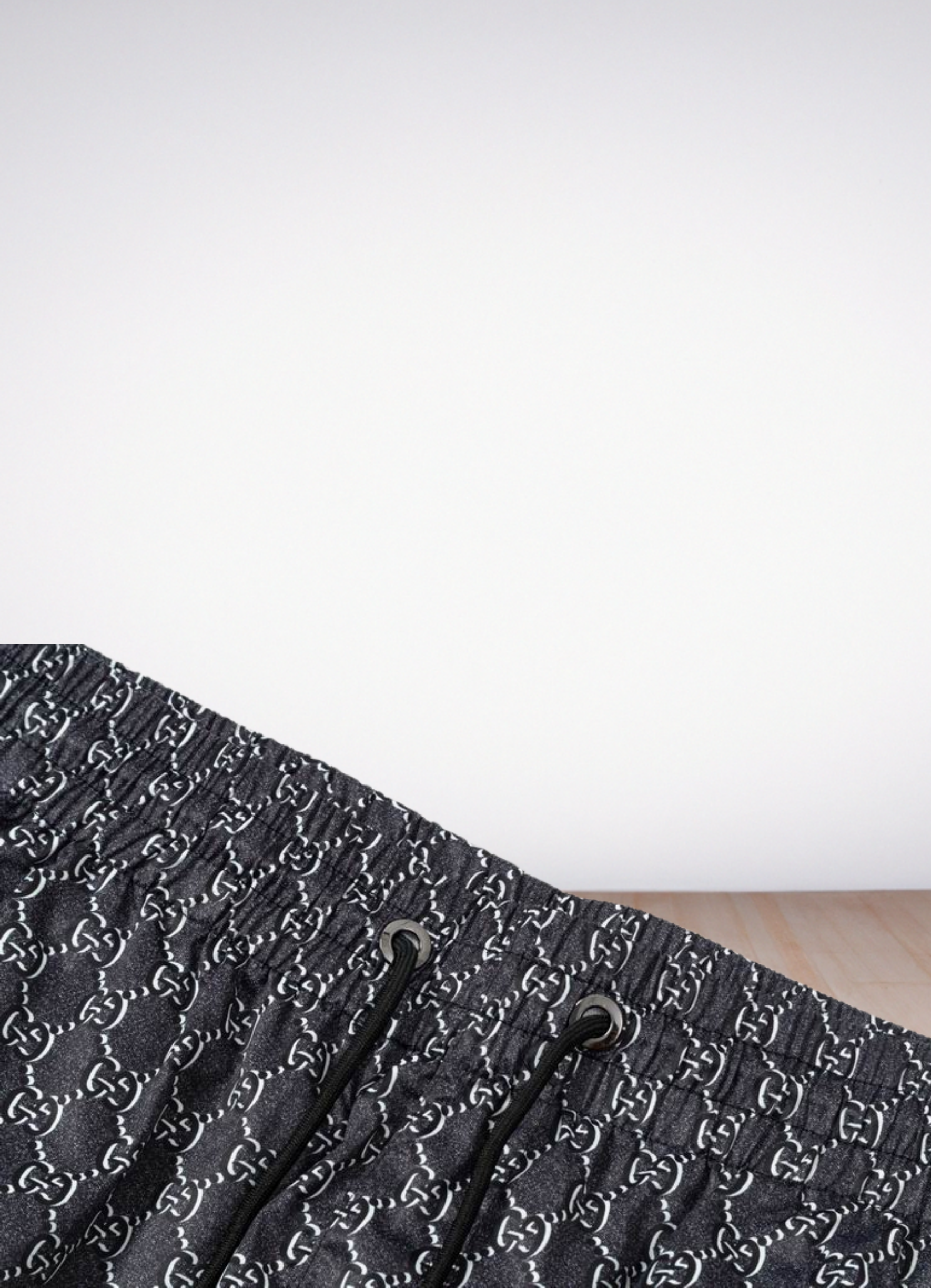 logo-print swim shorts בגד ים