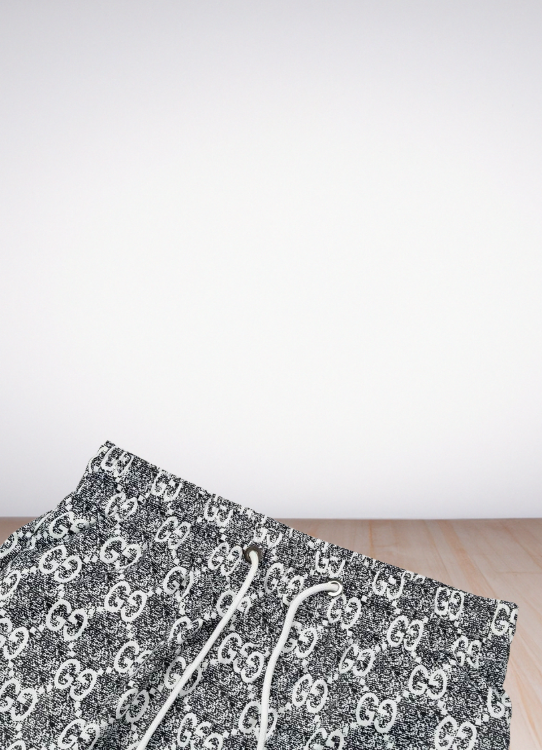 logo-print swim shorts בגד ים