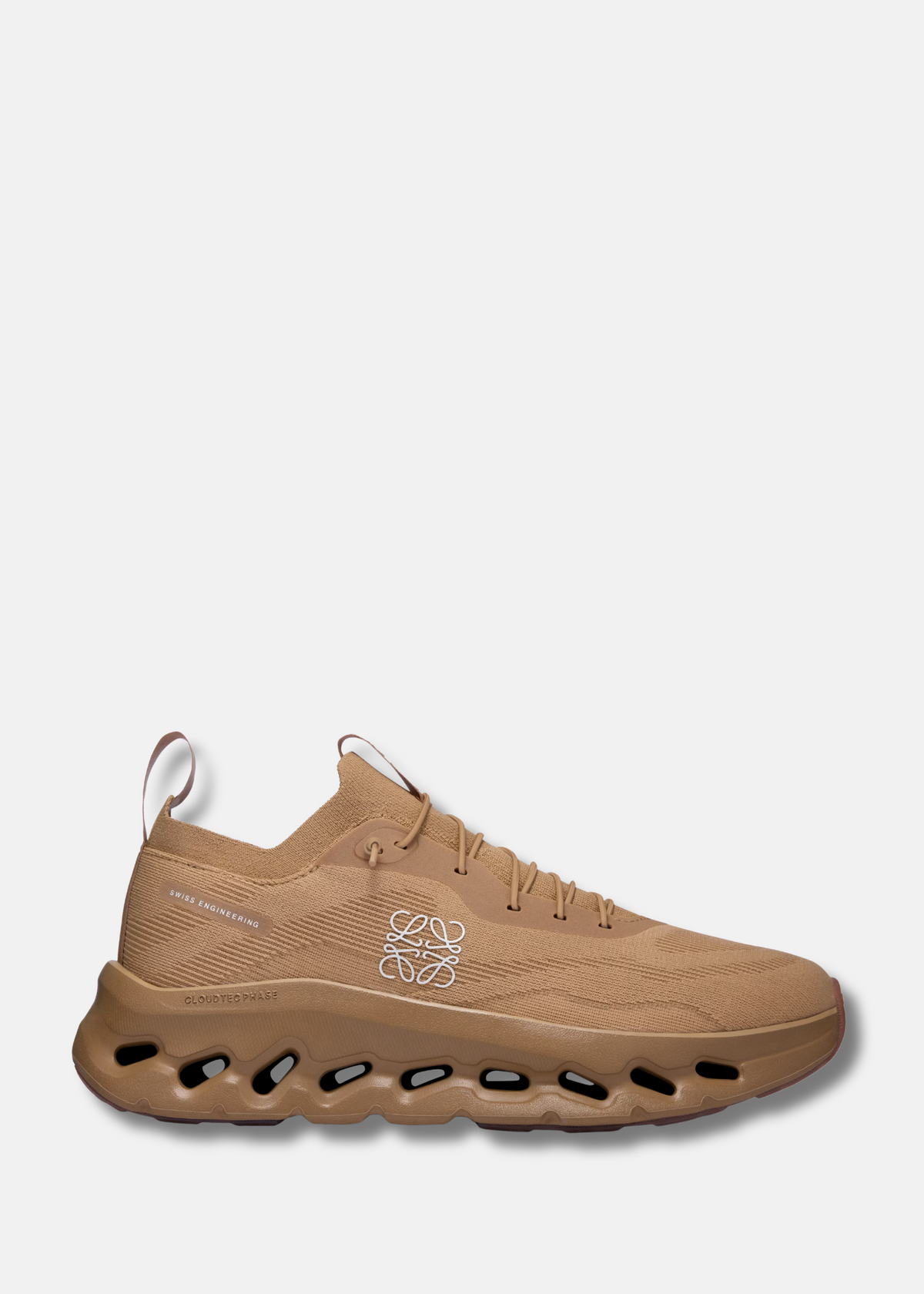 Cloud X Loewe