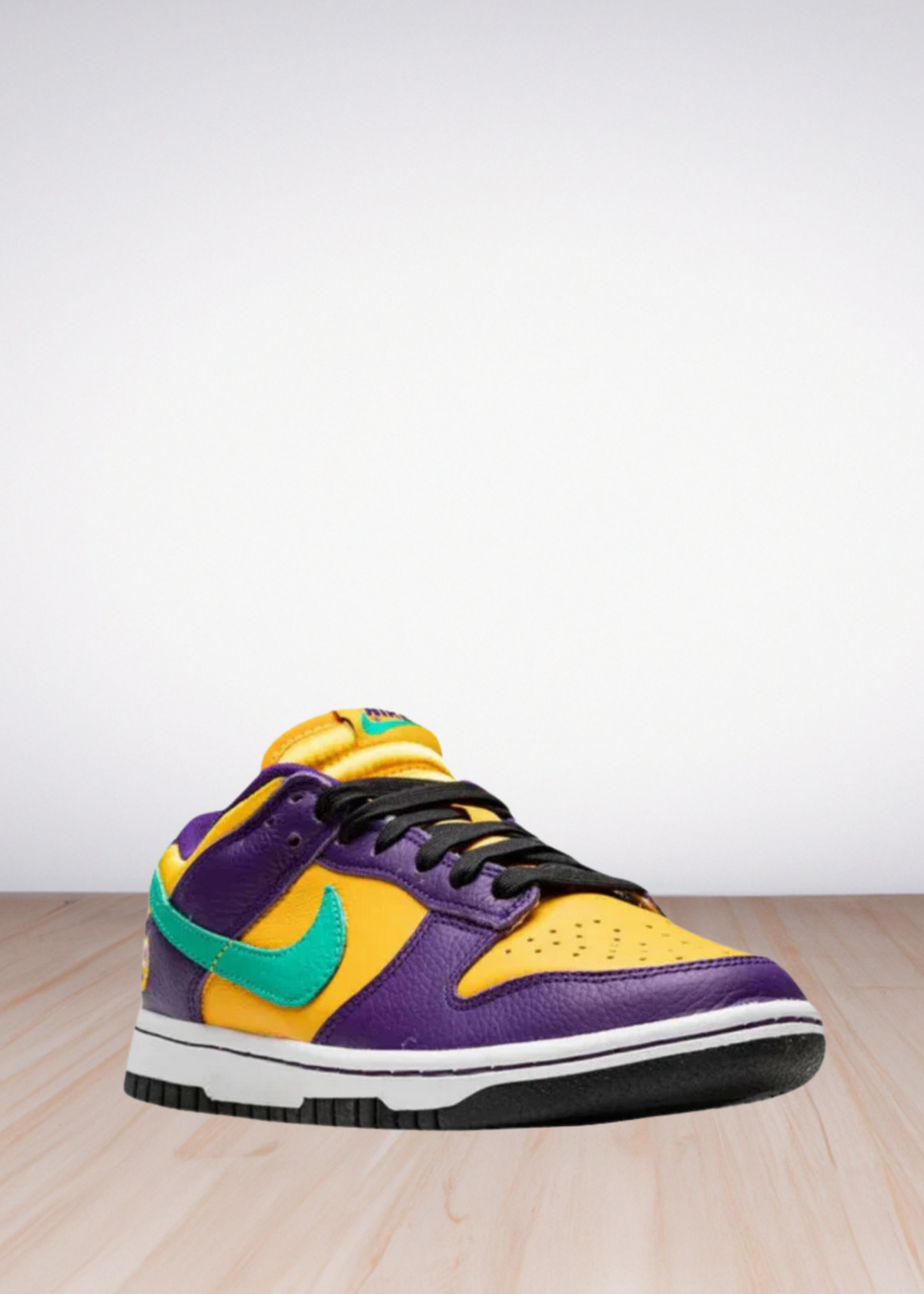 Nike Dunk Low "Lisa Leslie" sneakers