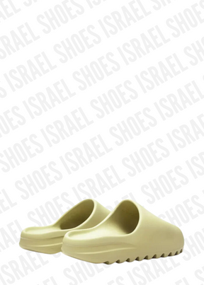 YEEZY "ridged sole" slides