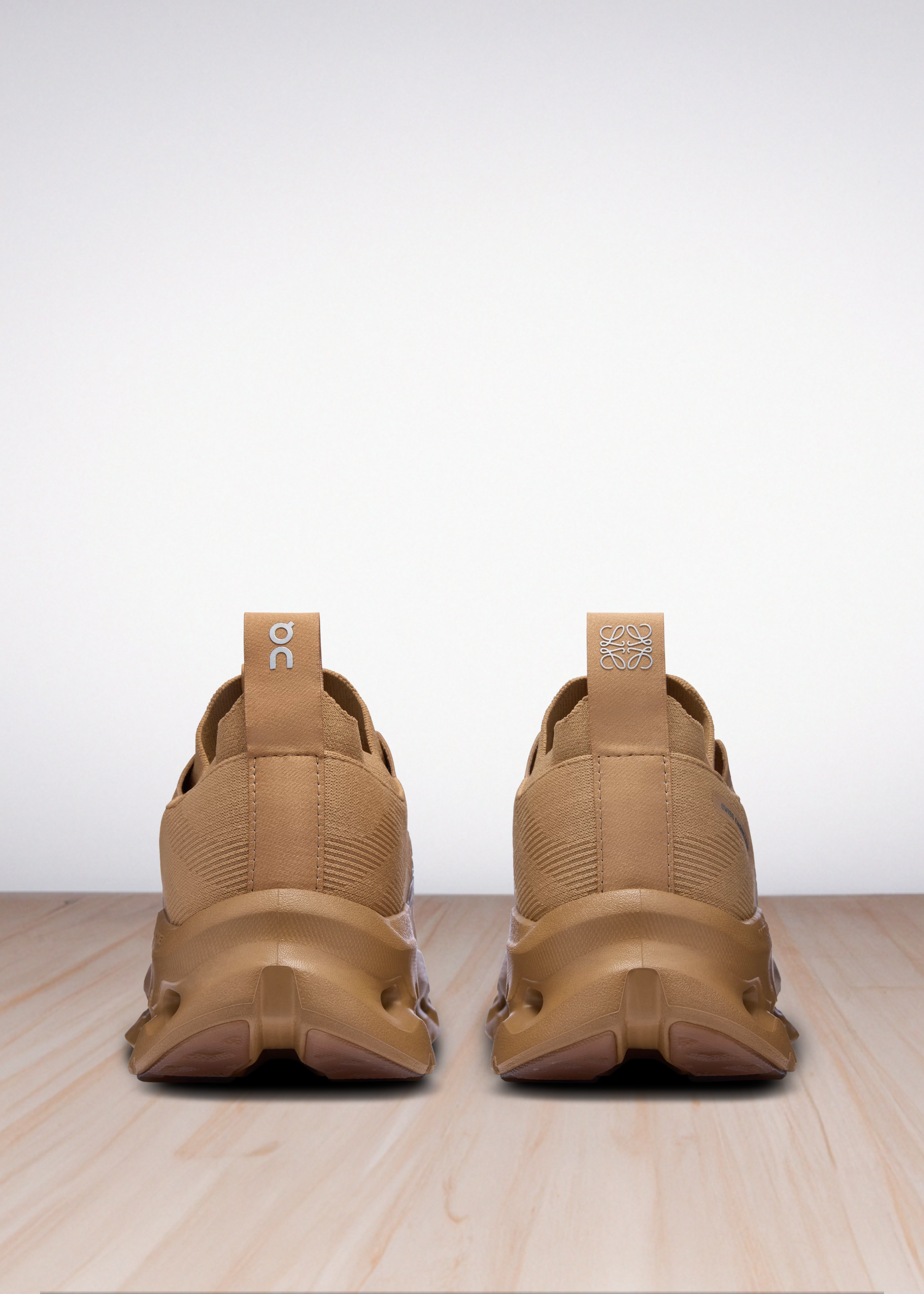 Cloud X Loewe