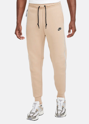 חליפה נייק טק – Nike Tech HEMP / BLACK