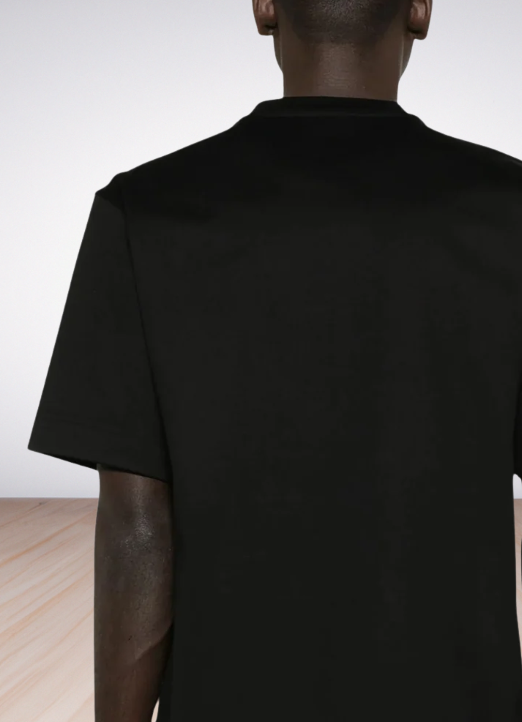 logo short-sleeve black טי שירט אובר סייז בצבע שחור
