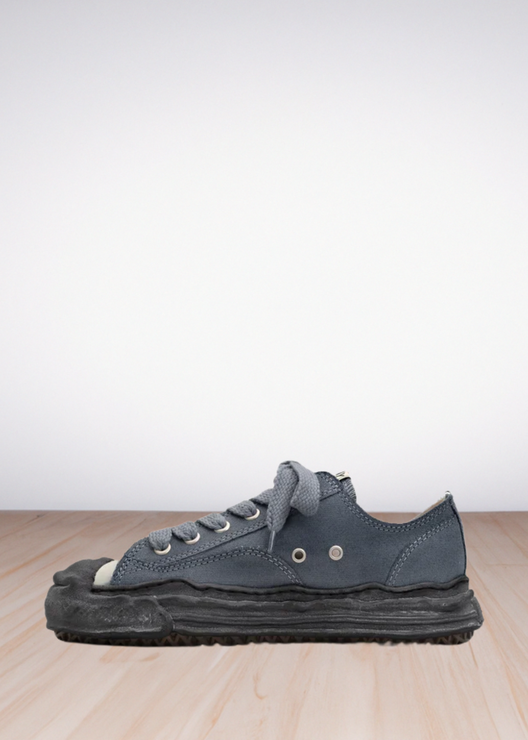 Yasuhiro Hank Canvas Grey