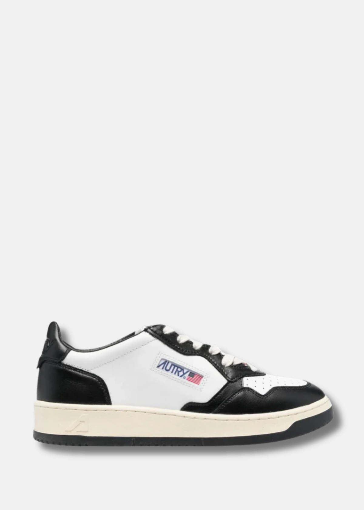 Medalist leather sneakers