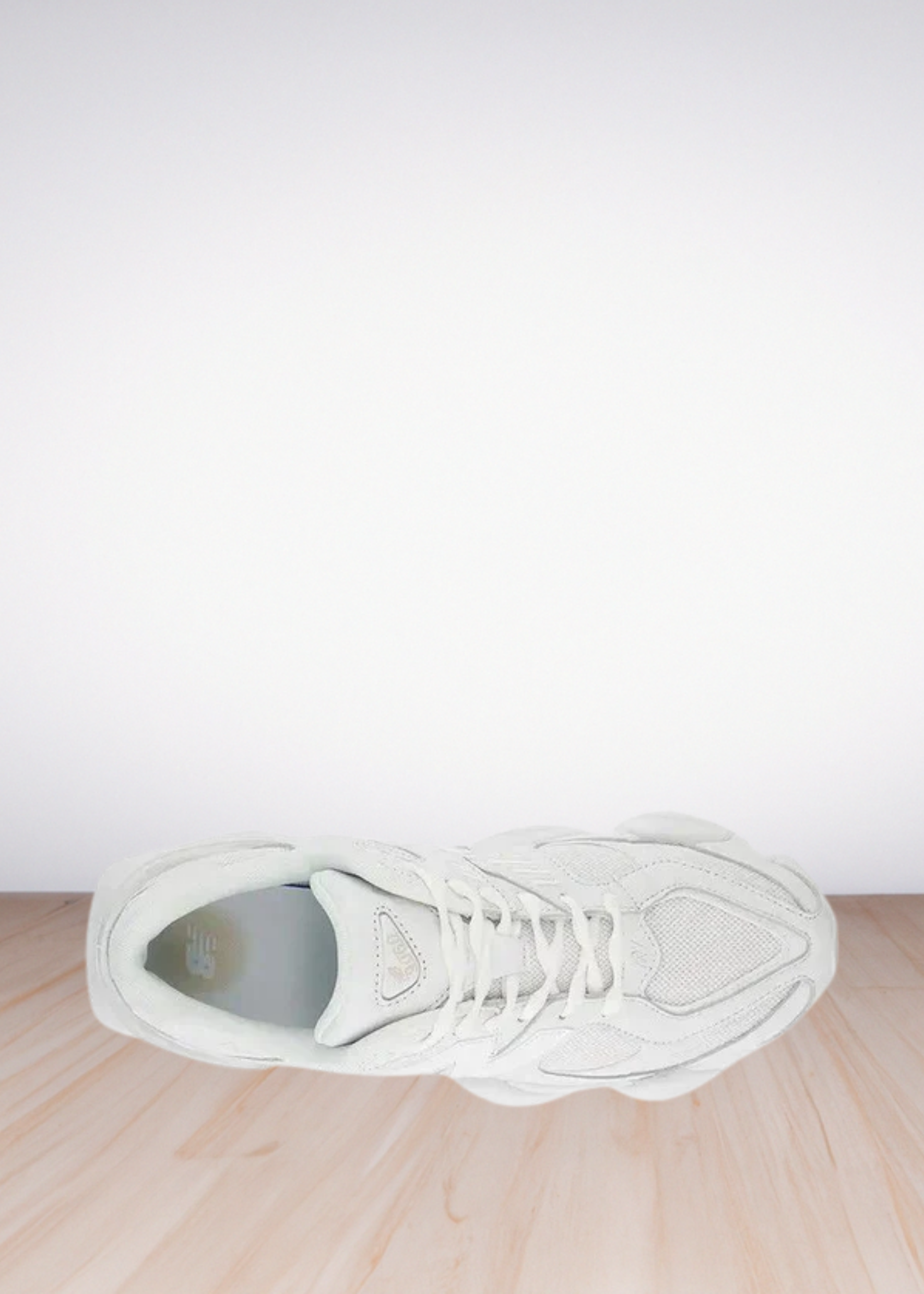 9060 Triple White