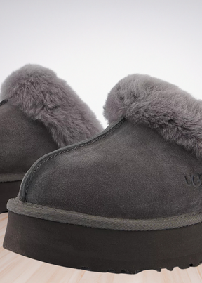 Disquette shearling platform slippers