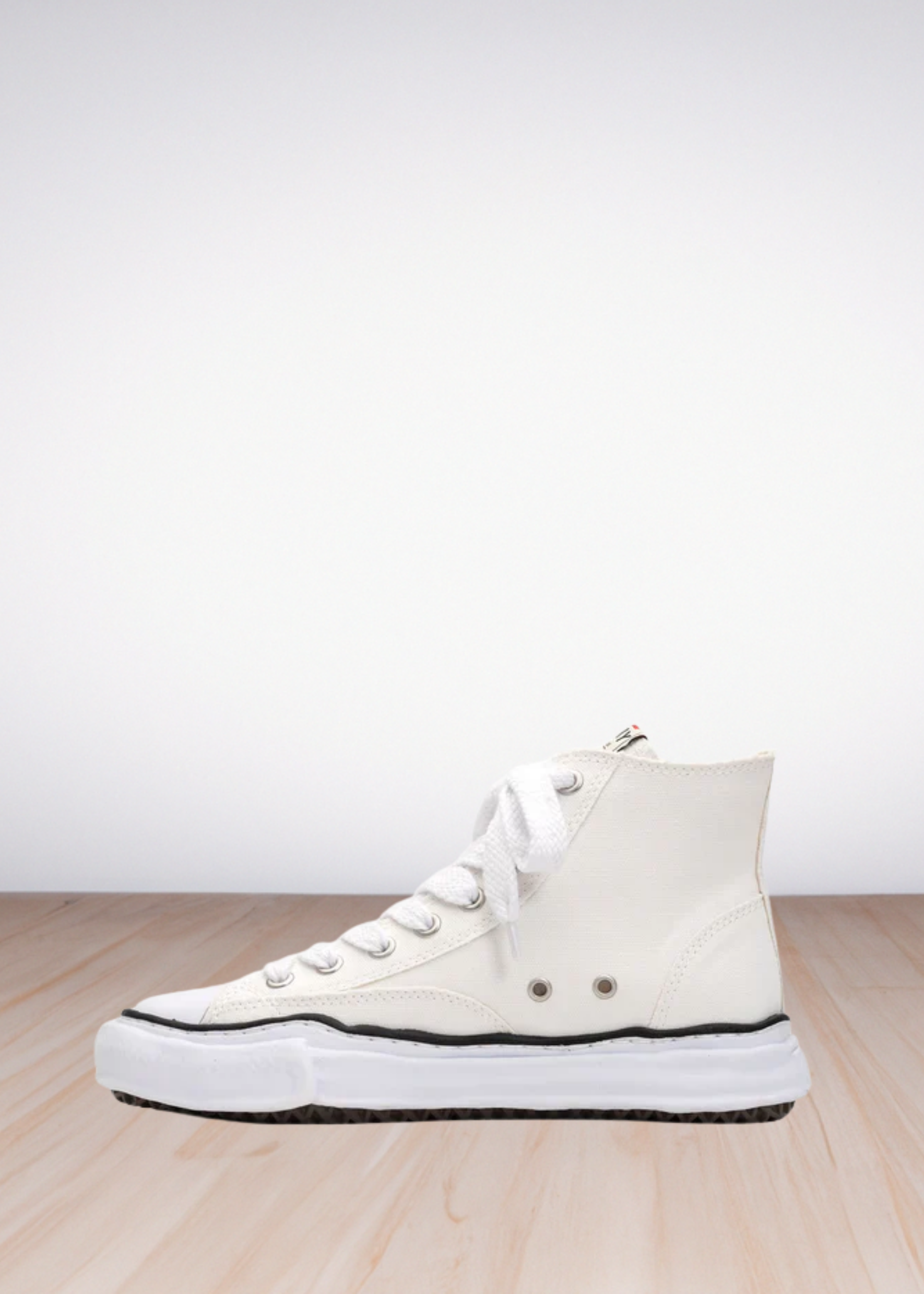 Yasuhiro Hank Canvas High white