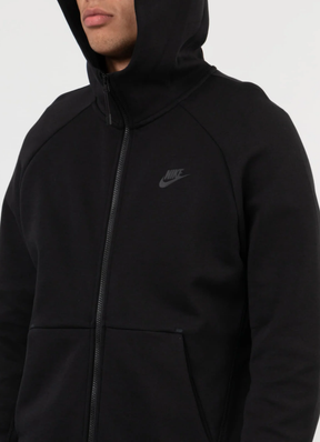 חליפת נייק טק – Nike Tech Tracksuit Black