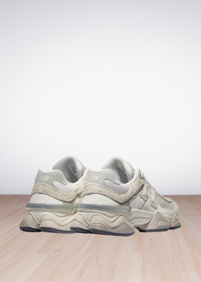9060 Grey Suede